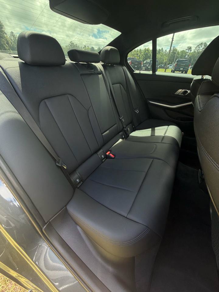 Used 2020 BMW 330i Sedan w/ Convenience Package RWD image 10