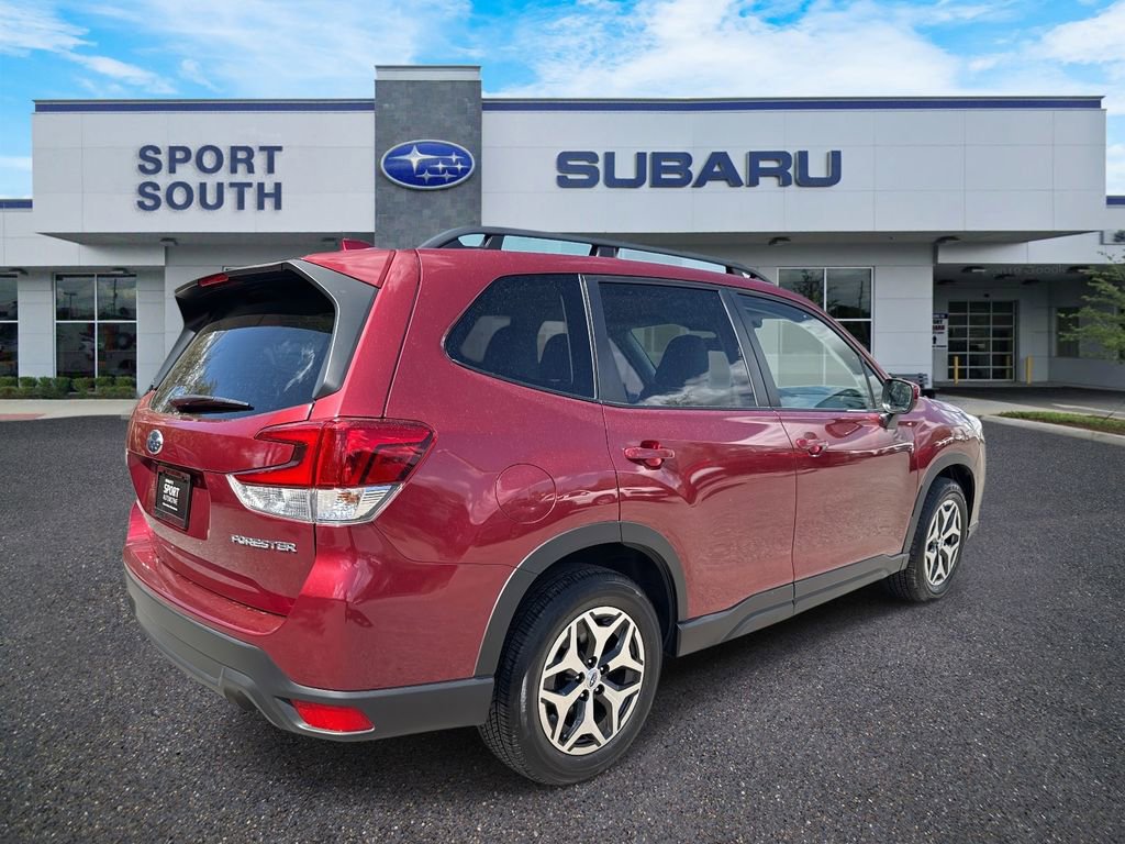 Certified 2023 Subaru Forester Premium image 3