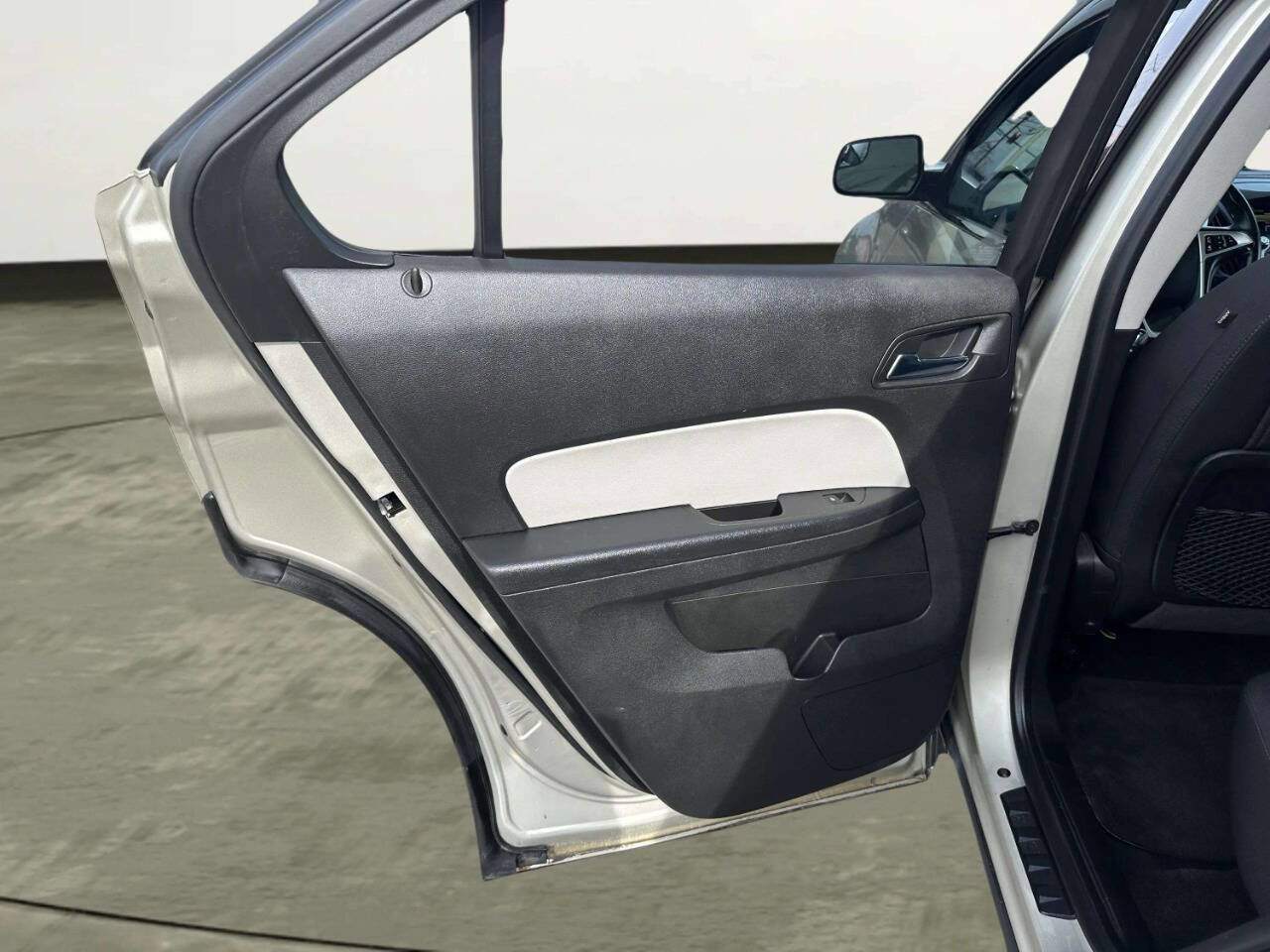 Used 2014 Chevrolet Equinox LT AWD/4WD image 12