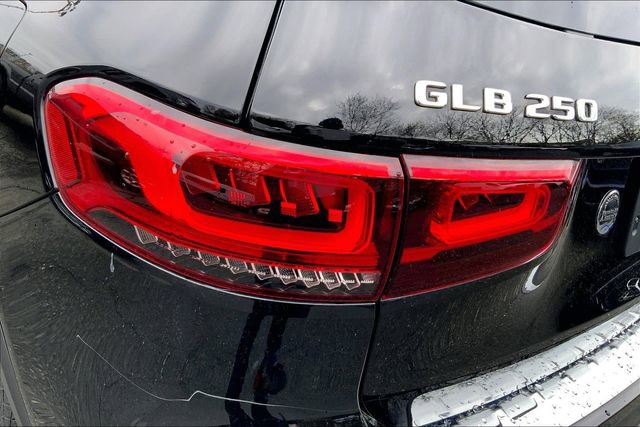 Certified 2023 Mercedes-Benz GLB 250 4MATIC image 25
