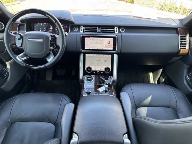 Used 2021 Land Rover Range Rover image 24