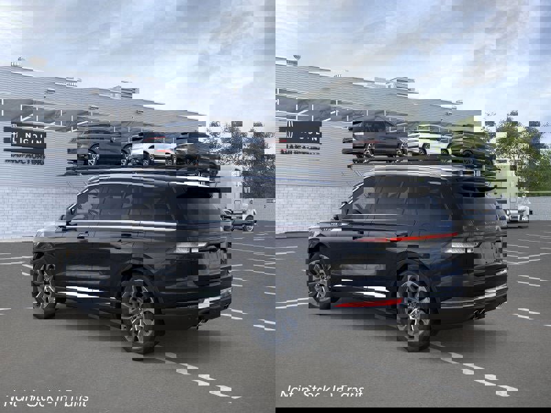 New 2026 Lincoln Aviator Reserve image 4