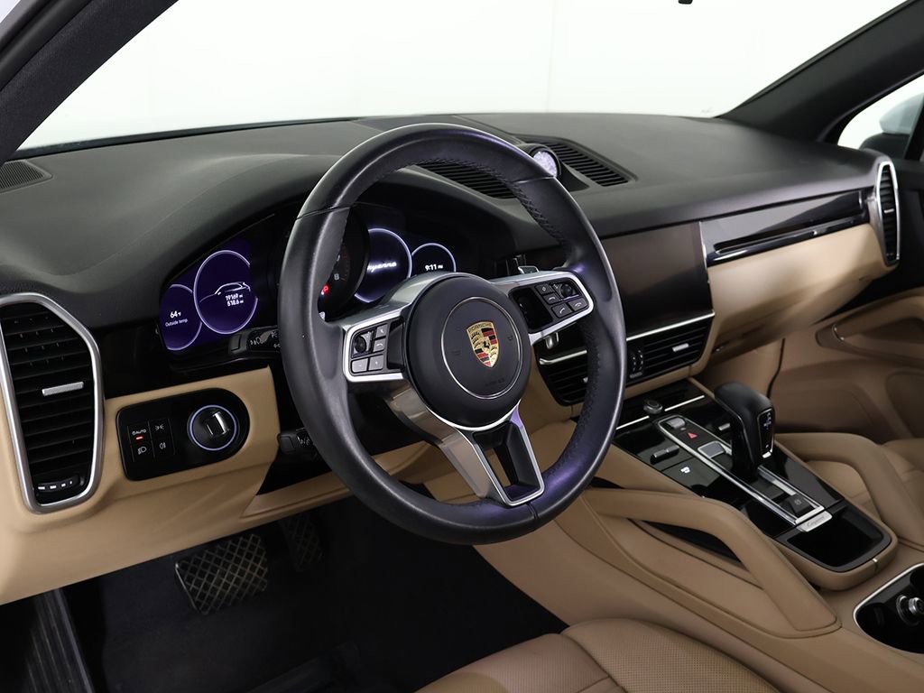 Used 2023 Porsche Cayenne AWD/4WD image 31