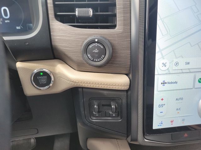 Used 2023 Ford Expedition Limited image 43