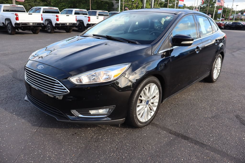 Used 2018 Ford Focus Titanium FWD image 33
