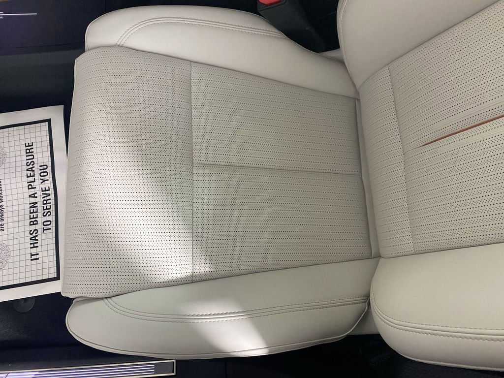 New 2026 Cadillac Vistiq Sport w/ LPO, Floor Liner Package image 22