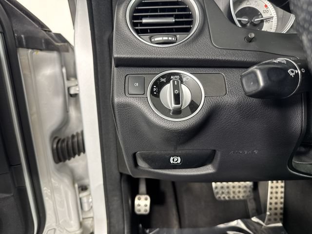 Used 2012 Mercedes-Benz C 300 4MATIC Sedan image 13