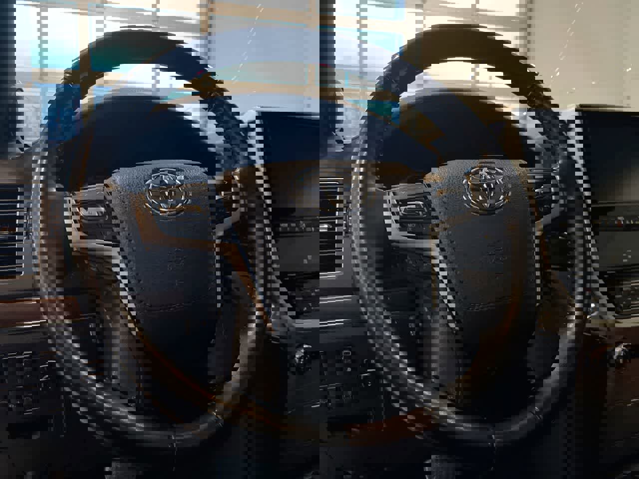 Used 2021 Toyota Land Cruiser image 14