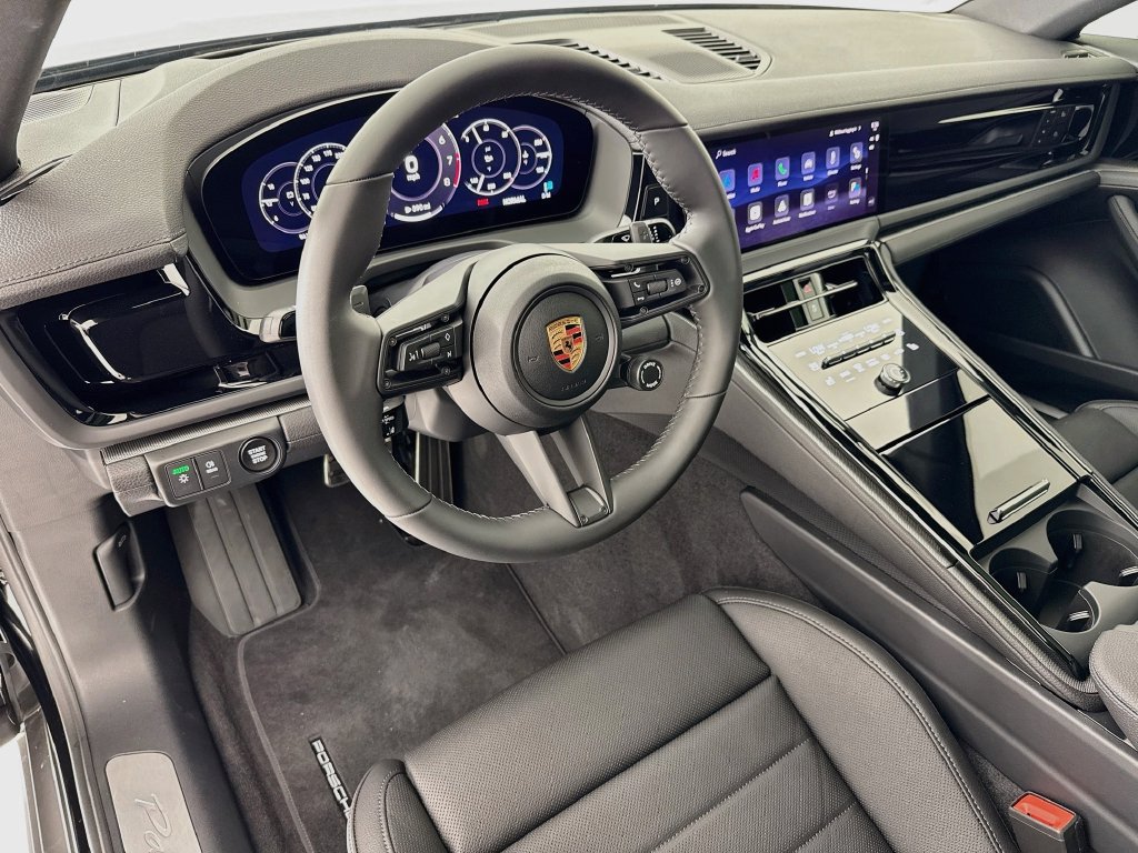 New 2026 Porsche Panamera image 4