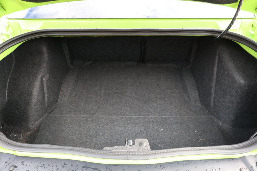 Used 2015 Dodge Challenger SRT w/ Technology Group image 23