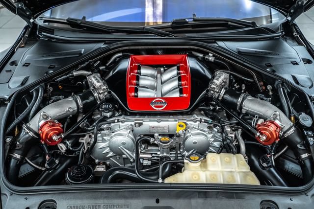 Used 2015 Nissan GT-R Black Edition AWD/4WD image 33