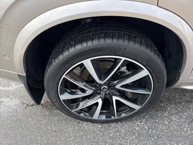 Used 2024 Volvo XC90 B6 Plus w/ Protection Package image 8