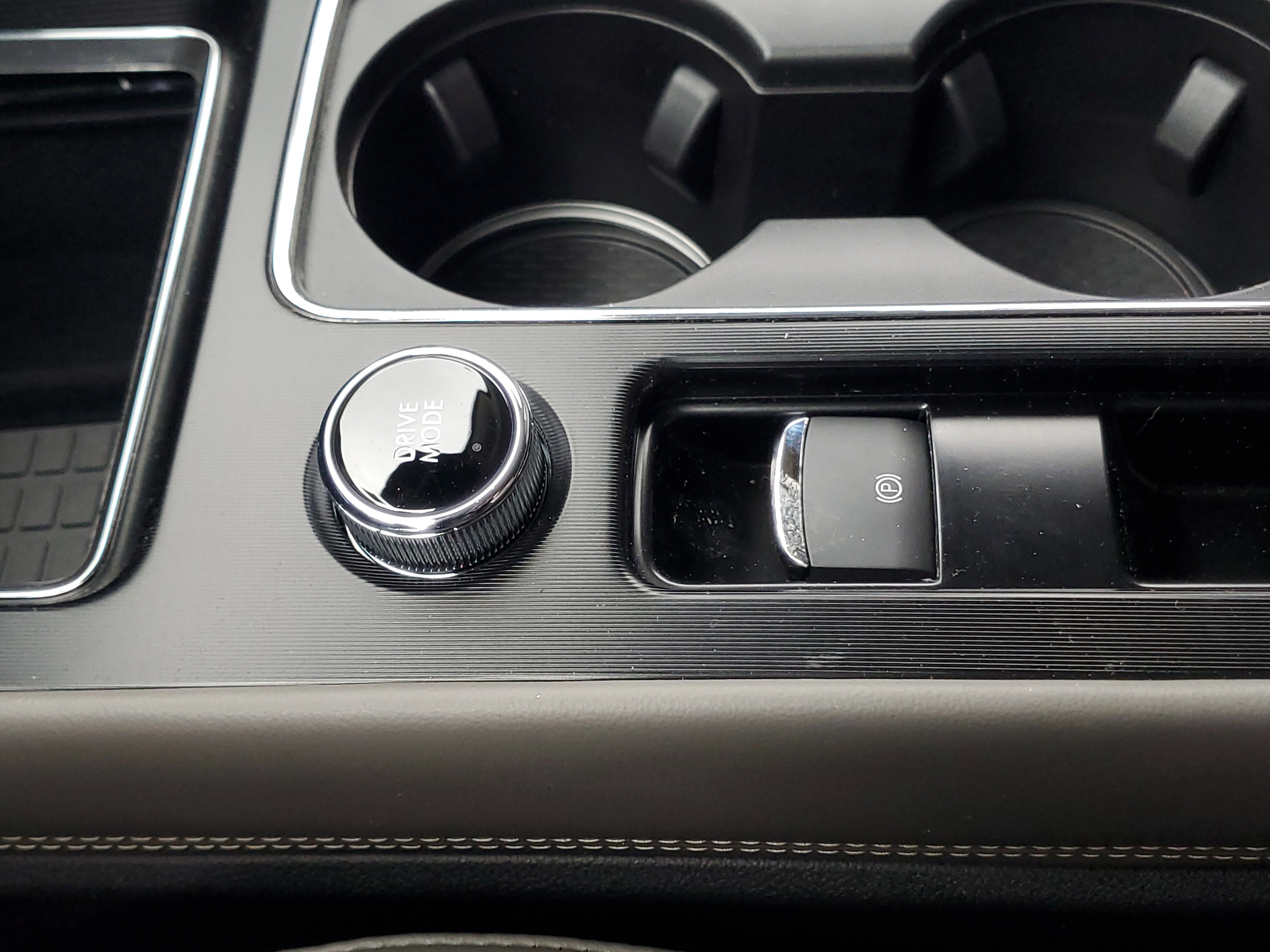 New 2026 Lincoln Corsair Premiere image 24