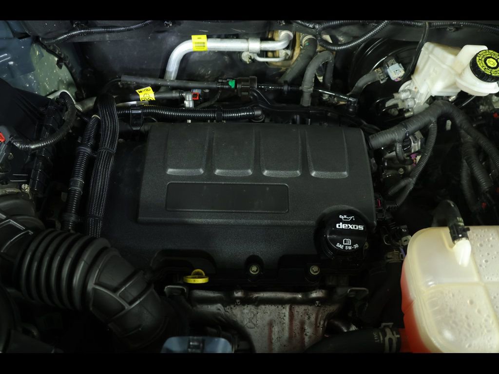 Used 2021 Chevrolet Trax LT w/ Sport Edition image 19