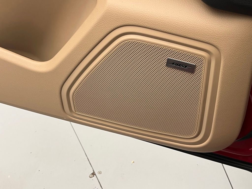 Certified 2025 Porsche Macan image 21