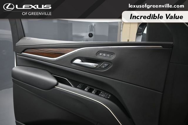 Used 2023 Cadillac Escalade ESV Premium Luxury AWD/4WD image 19
