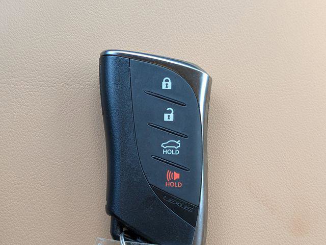 Certified 2025 Lexus ES 350 w/ Premium Package image 28