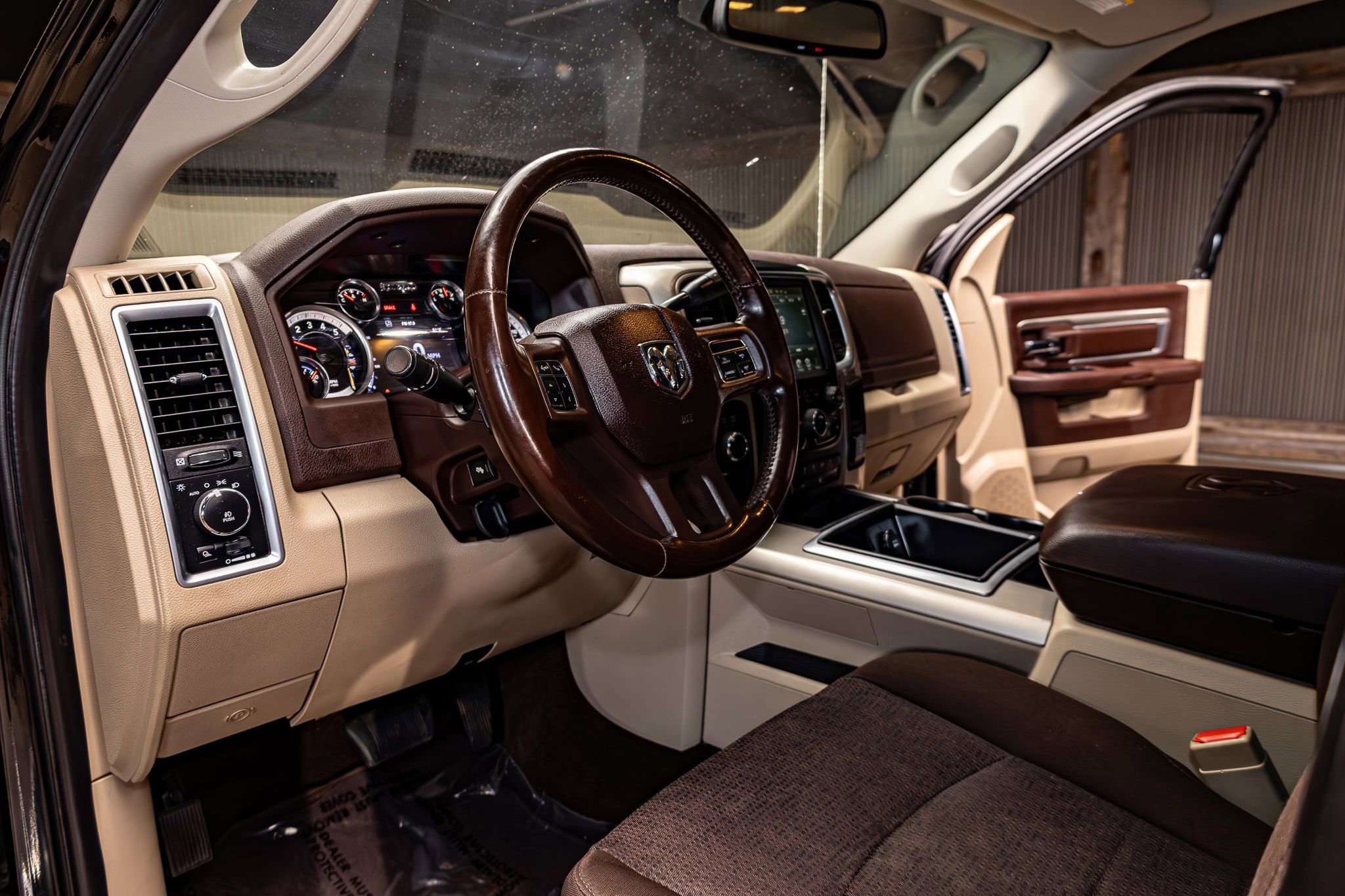 Used 2015 RAM 3500 Big Horn image 12