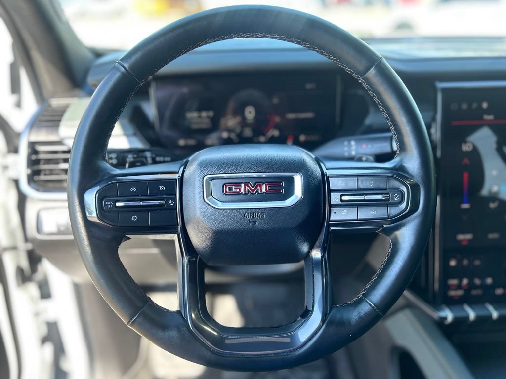 Used 2025 GMC Acadia AT4 w/ Luxury Package AWD/4WD image 18