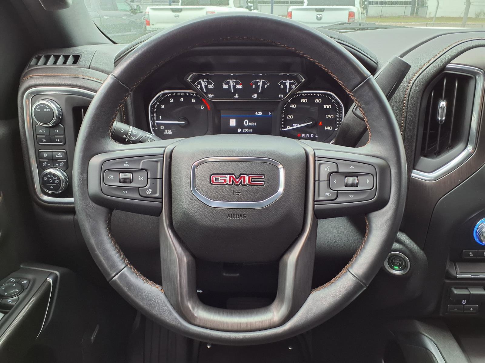 Used 2022 GMC Sierra 1500 AT4 w/ AT4 Preferred Package AWD/4WD image 24