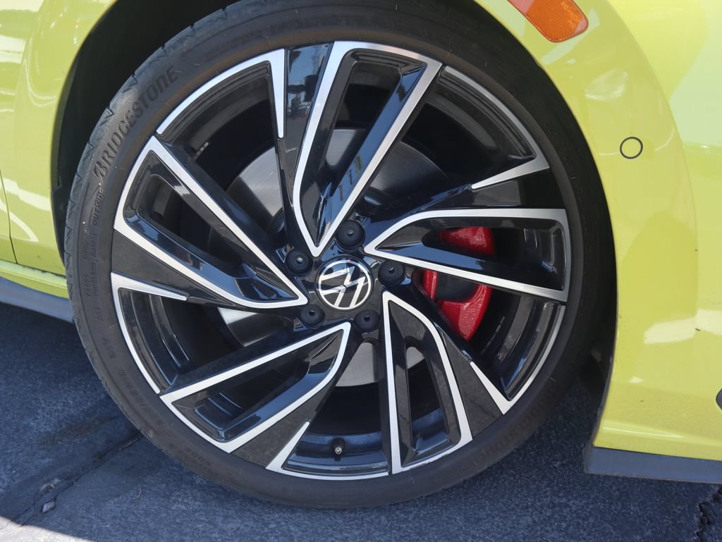 Used 2022 Volkswagen GTI Autobahn FWD image 14