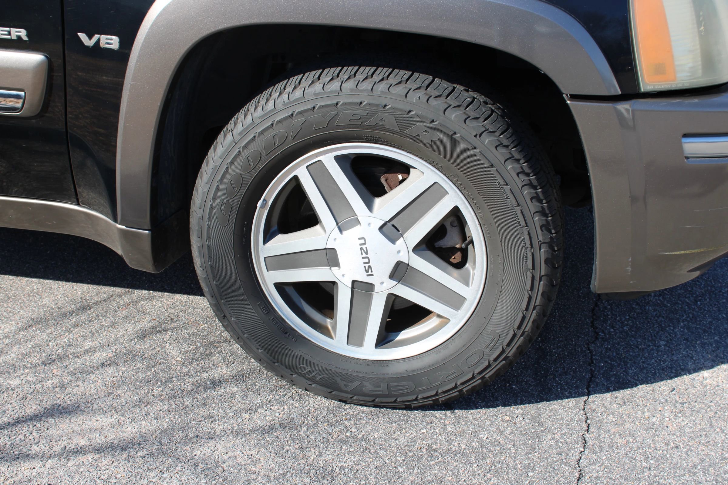 Used 2003 Isuzu Ascender S image 26