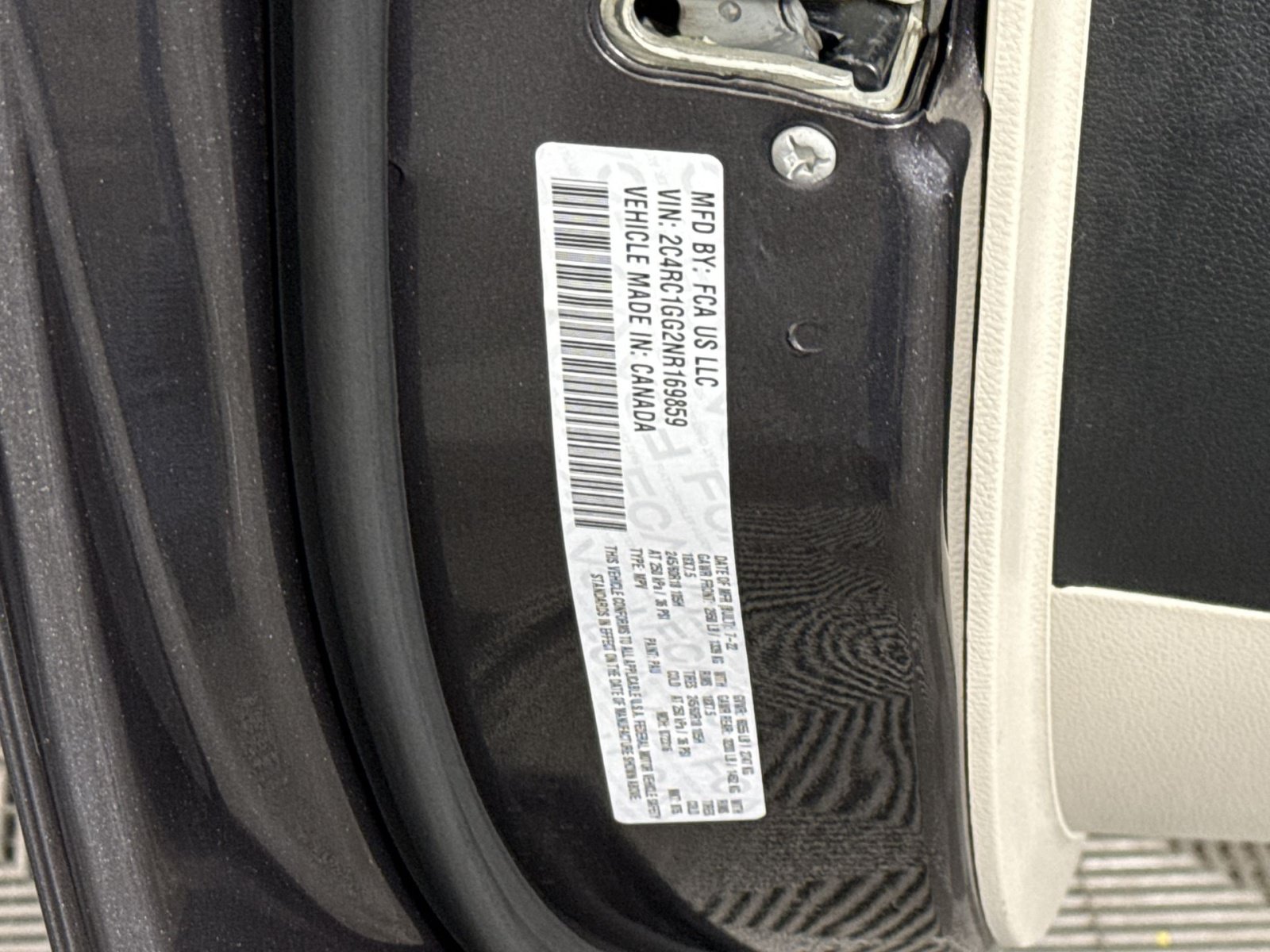 Used 2022 Chrysler Pacifica Limited FWD image 30