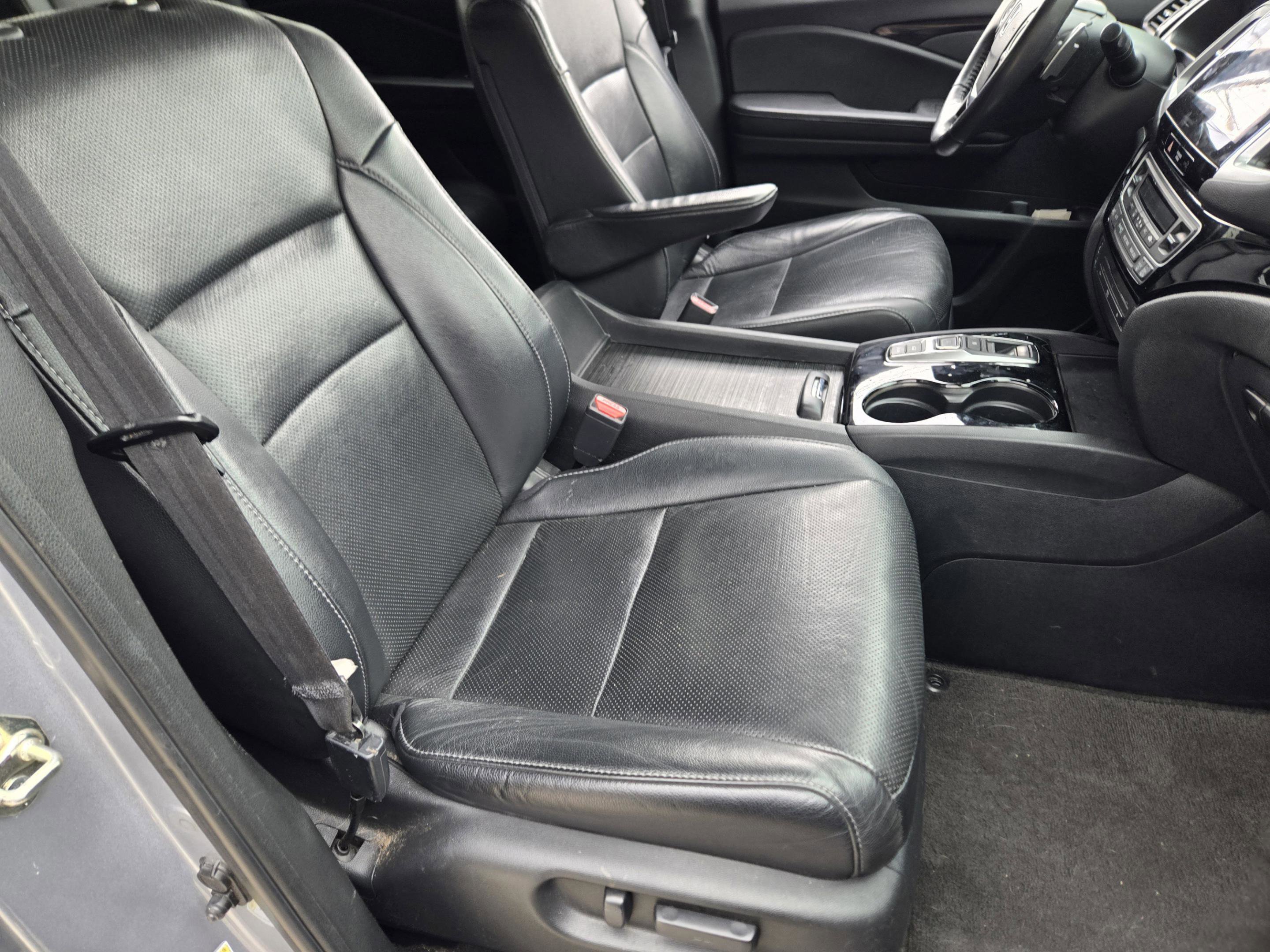 Used 2016 Honda Pilot Elite image 12