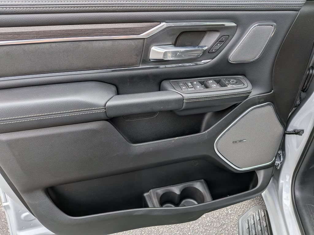 New 2026 RAM 1500 Laramie w/ Night Edition AWD/4WD image 10