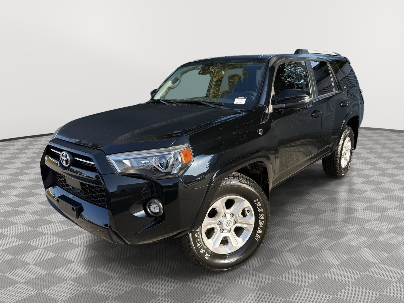 Used 2023 Toyota 4Runner SR5 Premium image 2