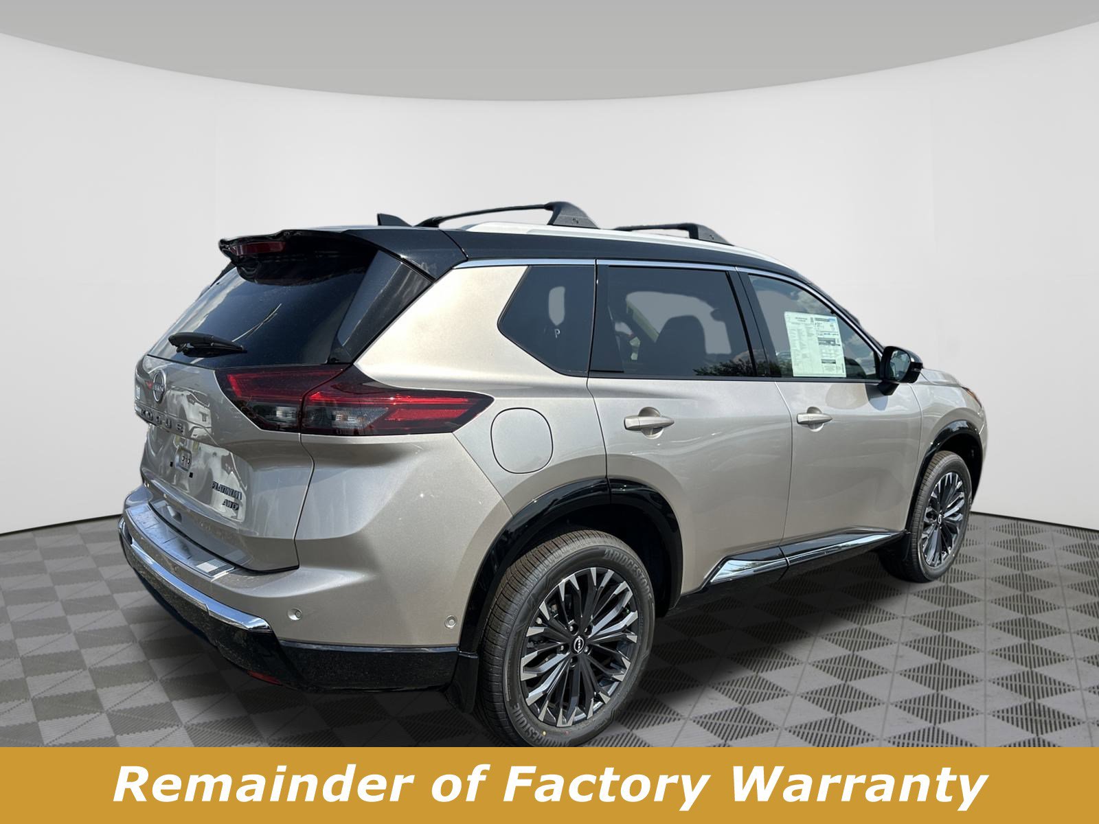 New 2026 Nissan Rogue Platinum w/ Platinum Premium Package image 3