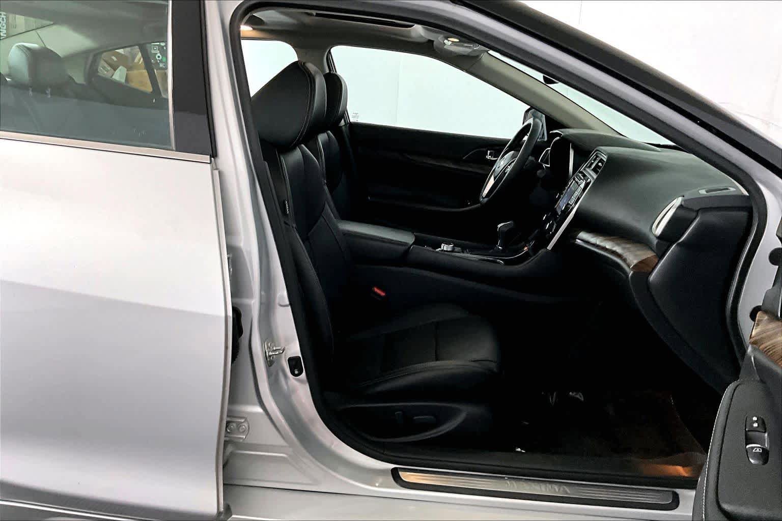 Used 2018 Nissan Maxima FWD image 8