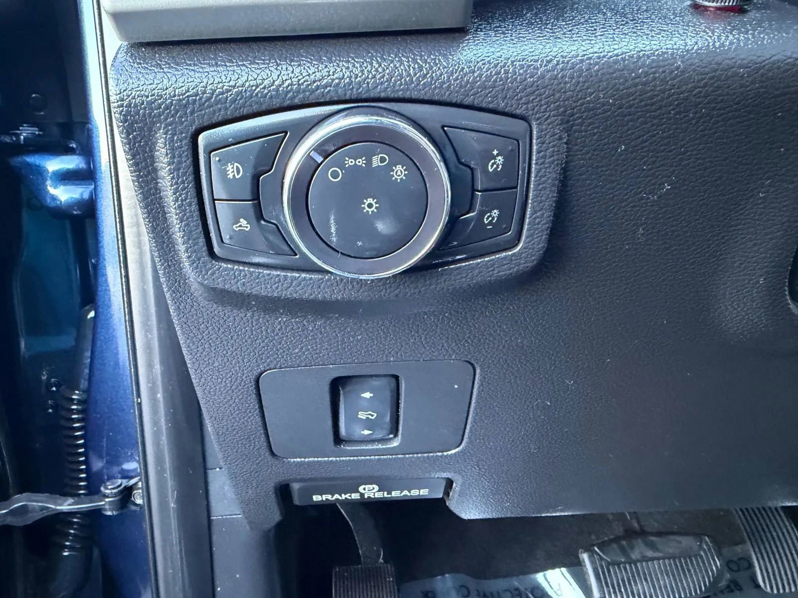 Used 2017 Ford F250 Lariat w/ Chrome Package image 13