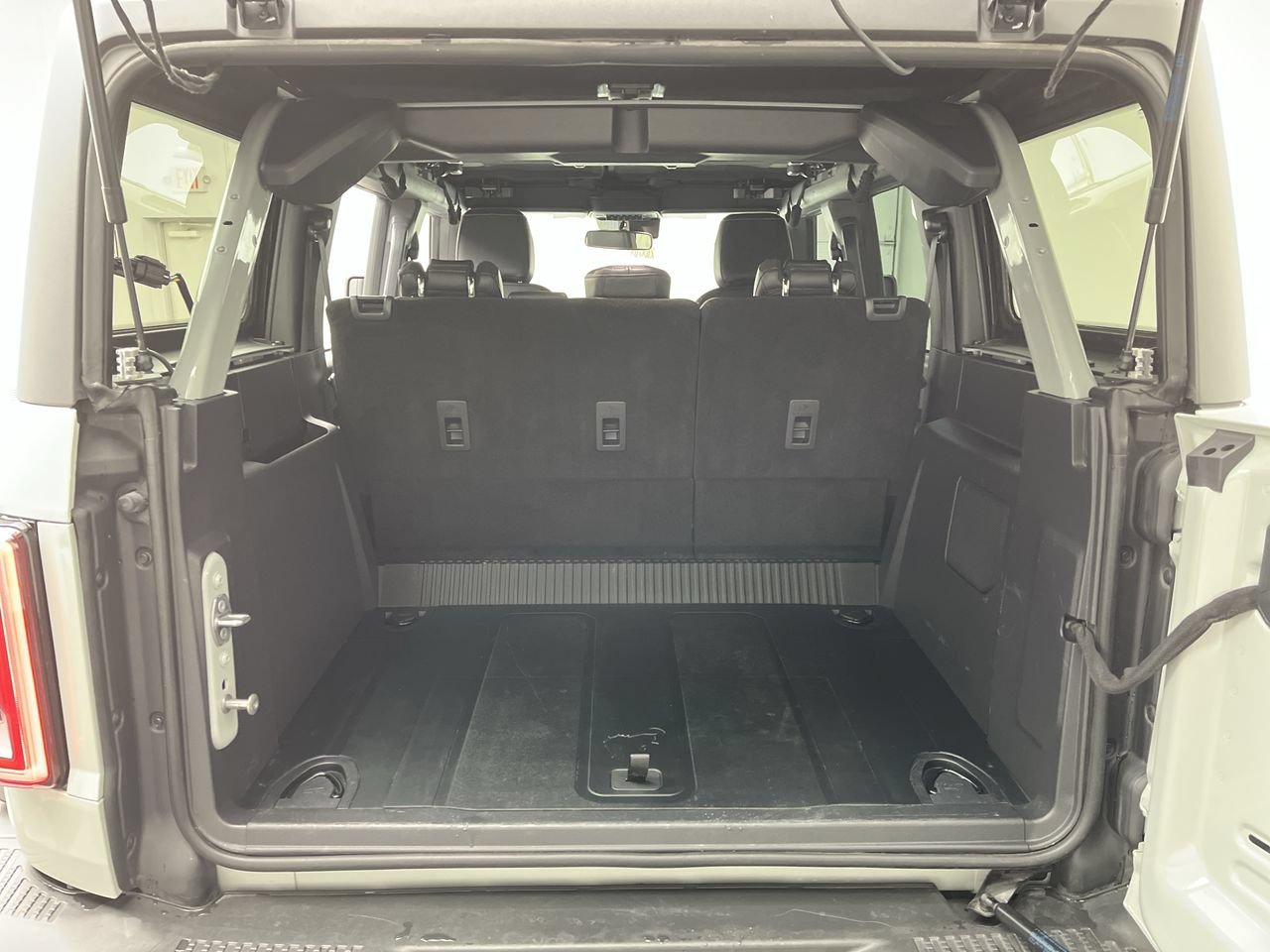 Used 2023 Ford Bronco Badlands AWD/4WD image 27