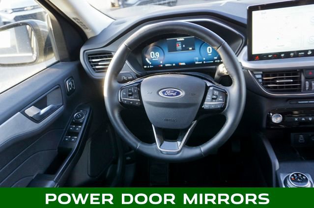 Used 2025 Ford Escape Platinum image 11