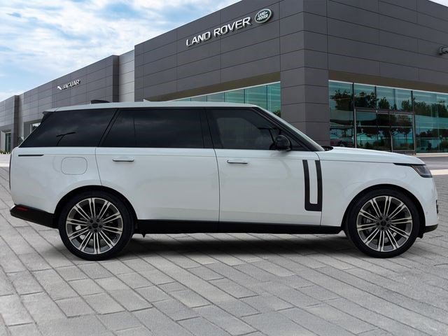 New 2026 Land Rover Range Rover Long Wheelbase SE AWD/4WD image 6