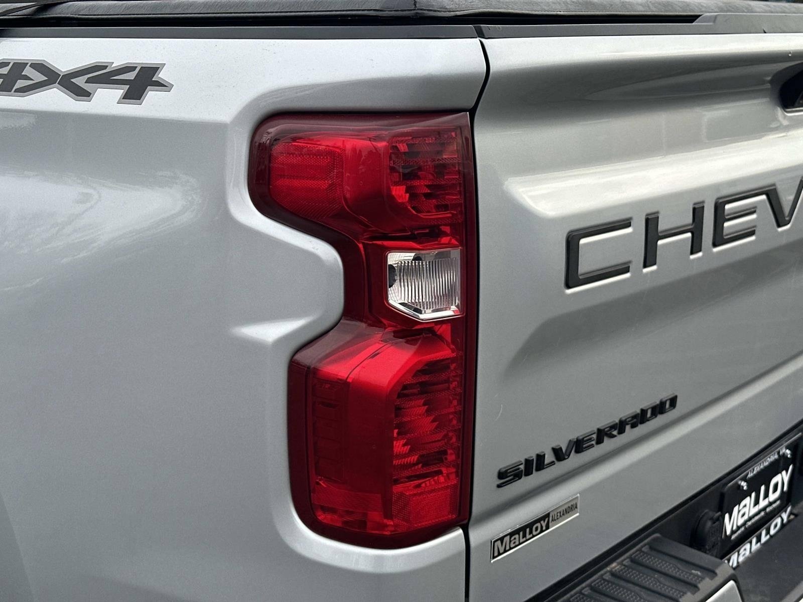 Used 2022 Chevrolet Silverado 1500 Custom image 6