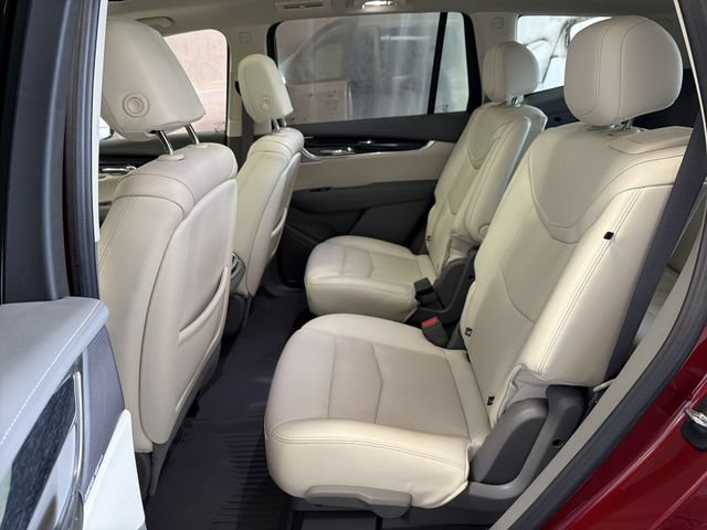 Used 2023 Cadillac XT6 Premium Luxury w/ LPO, Floor Liner Package AWD/4WD image 24