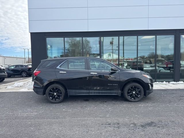 Used 2020 Chevrolet Equinox LS image 2