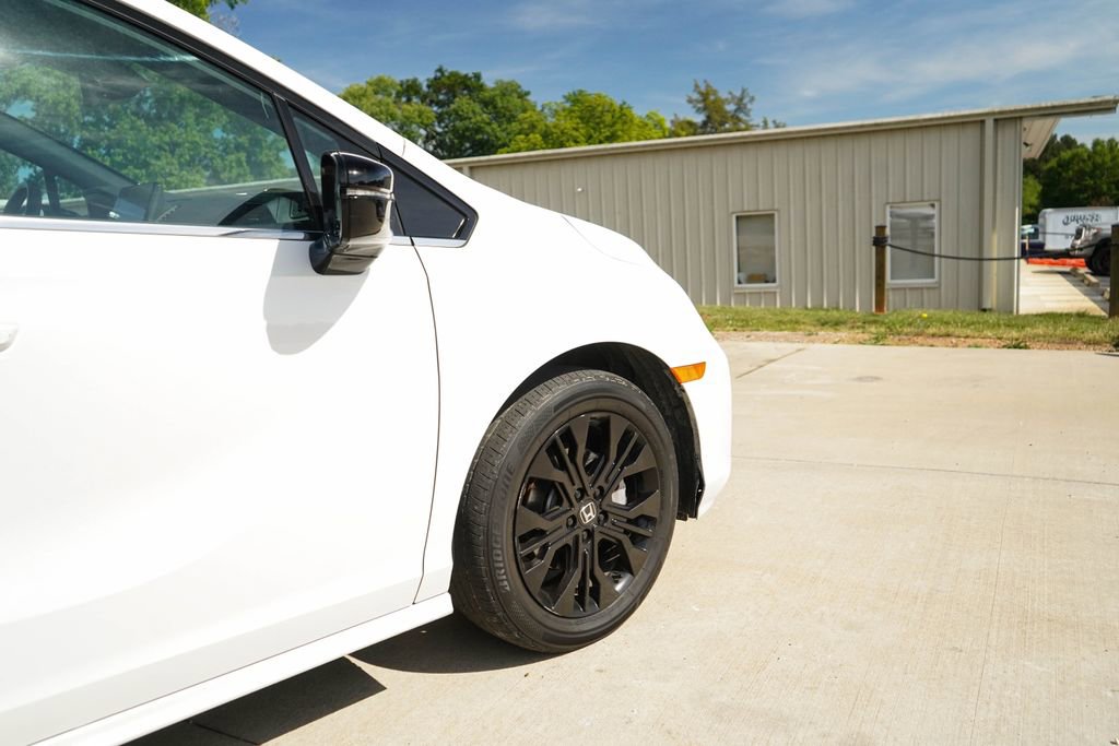 Used 2025 Honda Odyssey Sport-L image 18