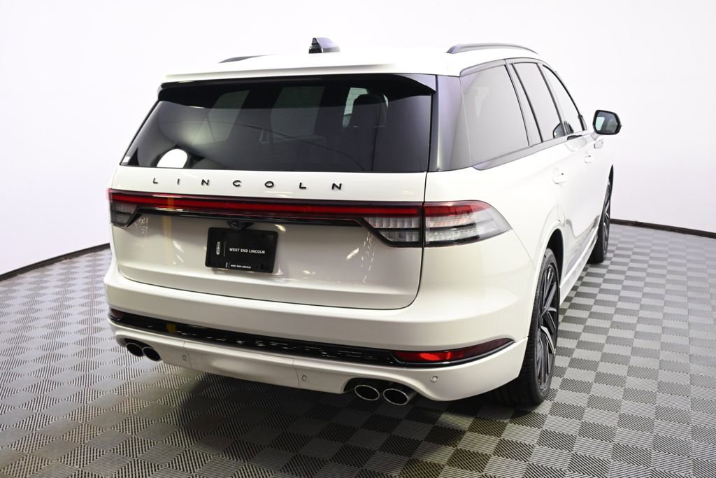New 2026 Lincoln Aviator Black Label w/ Jet Appearance Package image 6