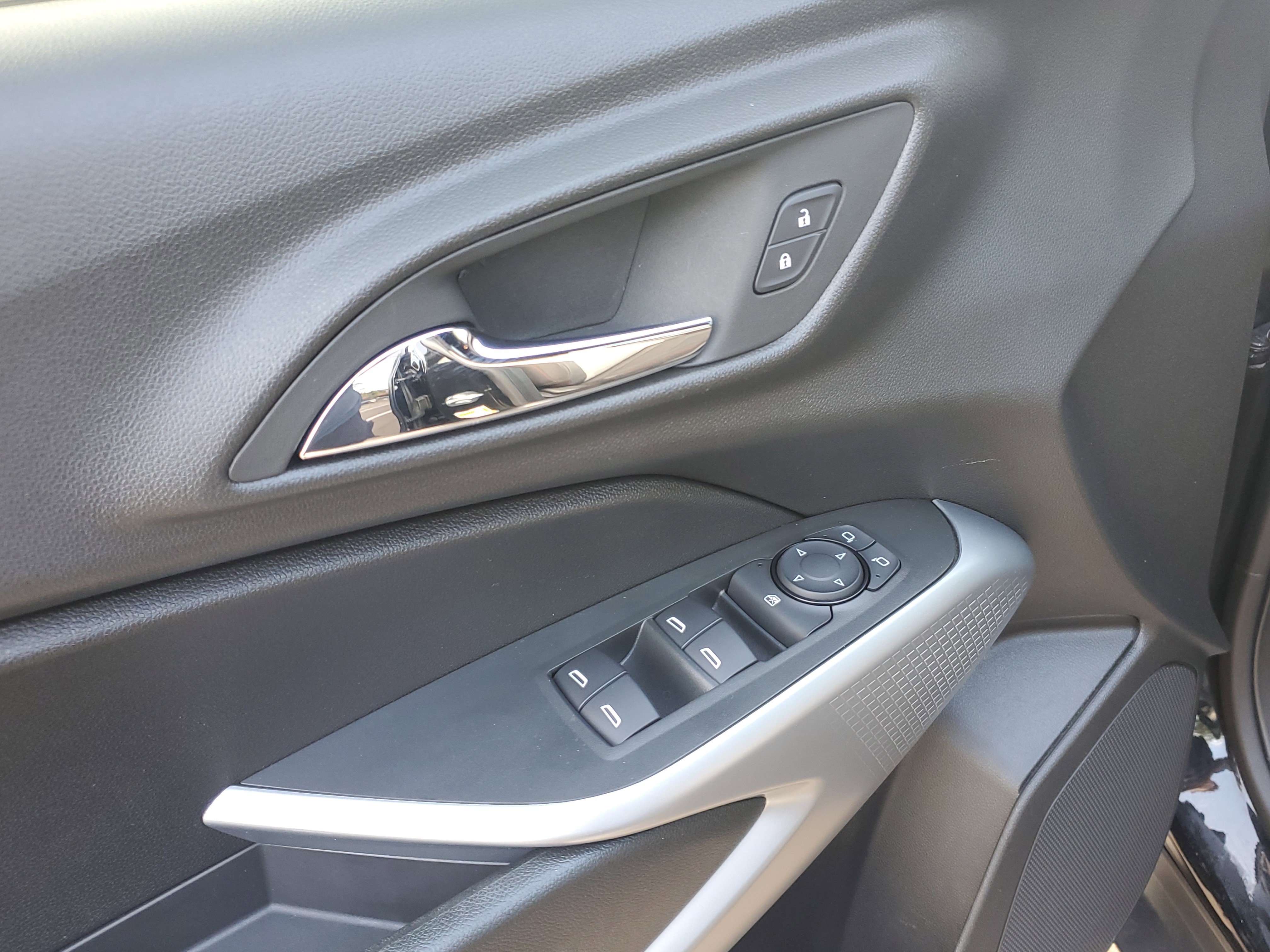 Used 2024 Chevrolet Trax RS w/ Driver Confidence Package image 9