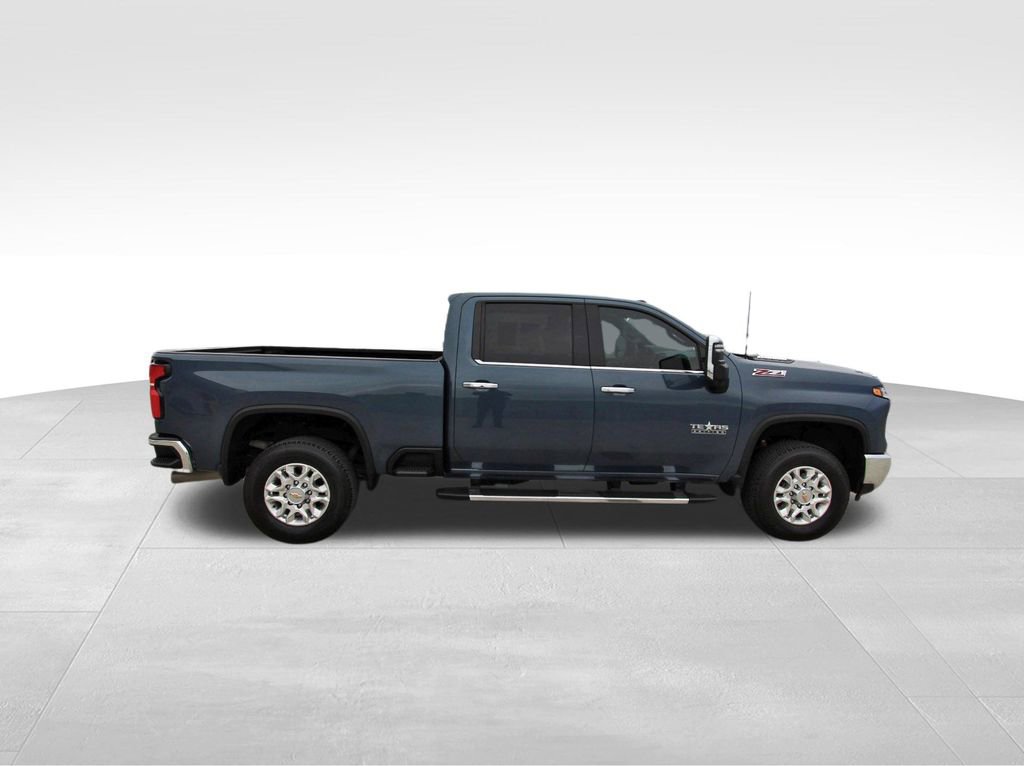Used 2024 Chevrolet Silverado 2500 LTZ w/ LTZ Texas Edition image 5