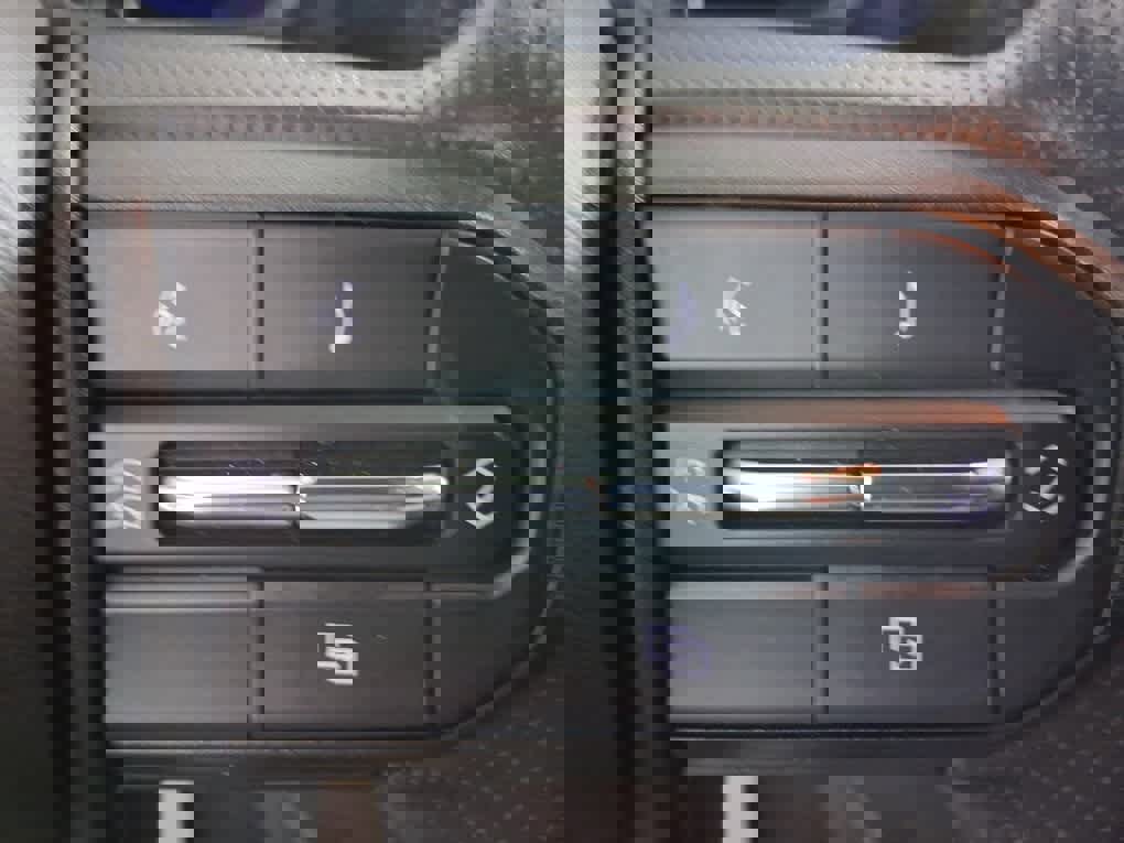 Used 2023 Chevrolet Colorado Trail Boss w/ Safety Package image 34