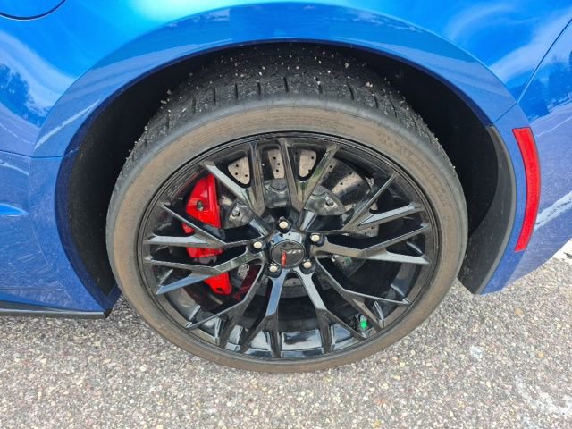 Used 2016 Chevrolet Corvette Z06 w/ 3LZ Preferred Equipment Group image 7