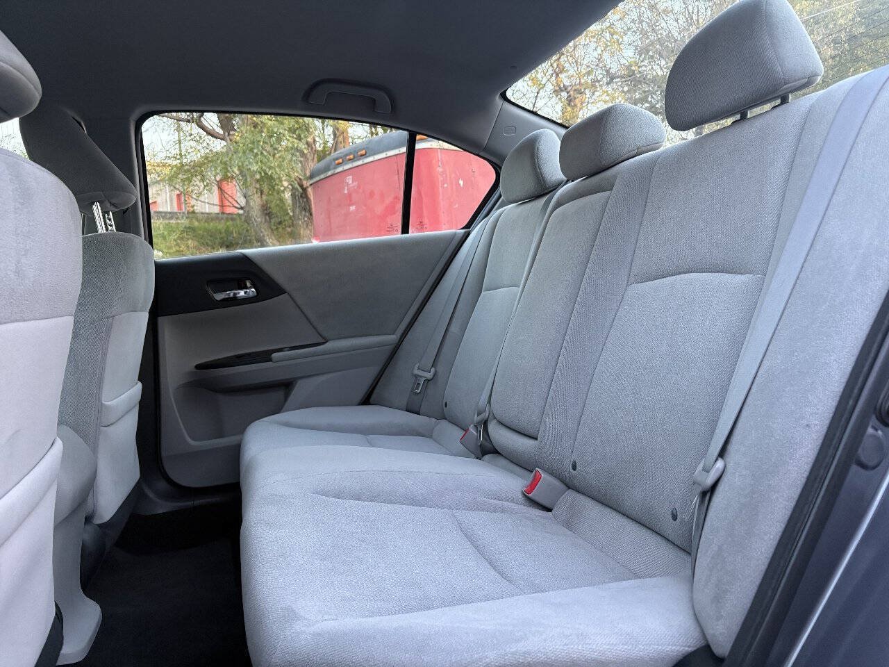 Used 2013 Honda Accord LX image 29