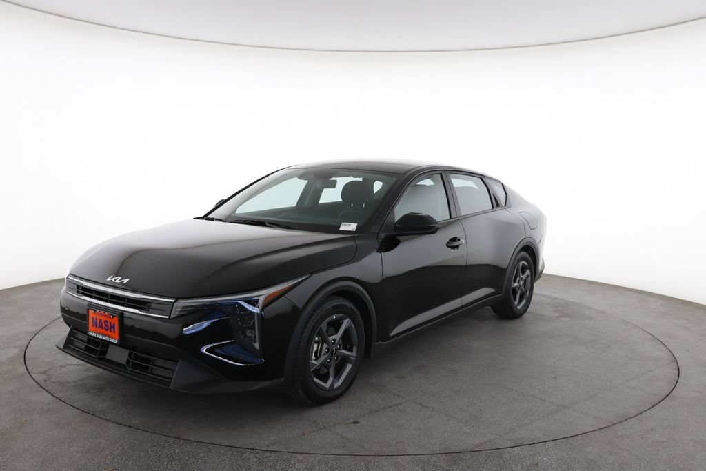 Used 2025 Kia K4 LXS image 5