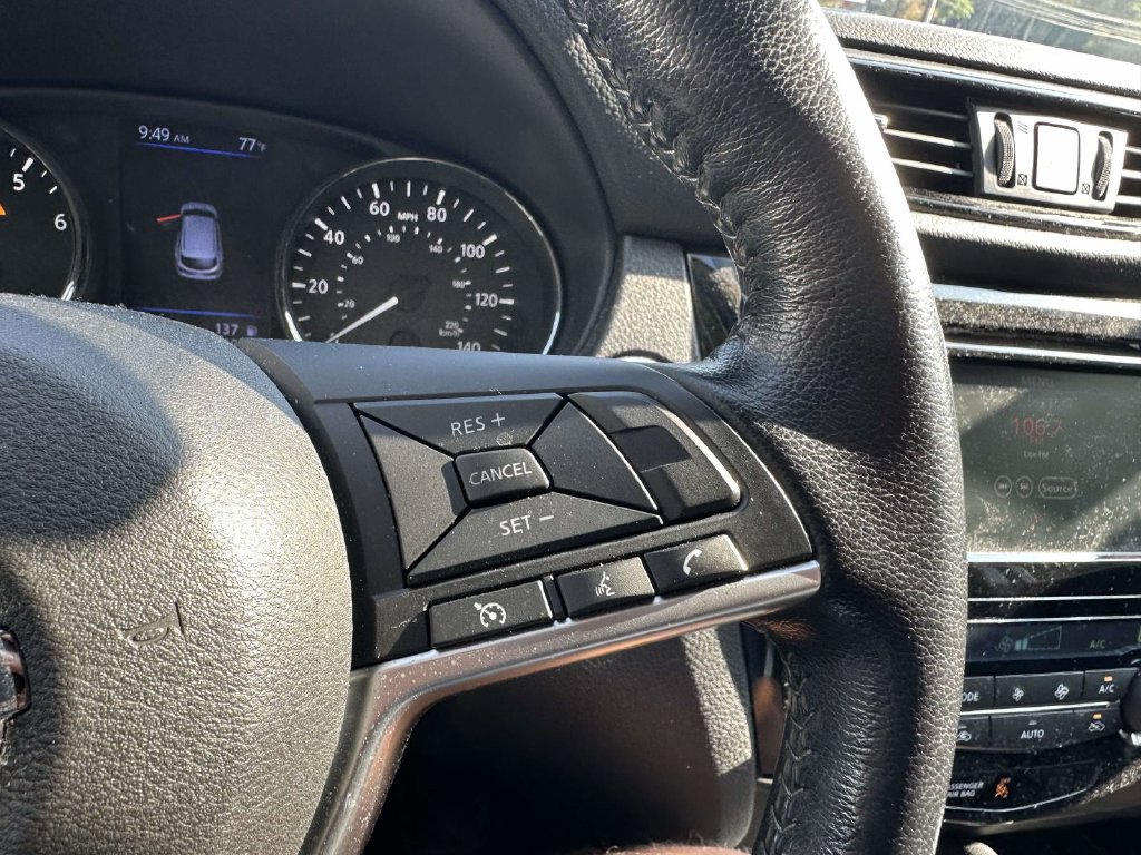 Used 2020 Nissan Rogue Sport SV w/ All-Weather Package AWD/4WD image 28