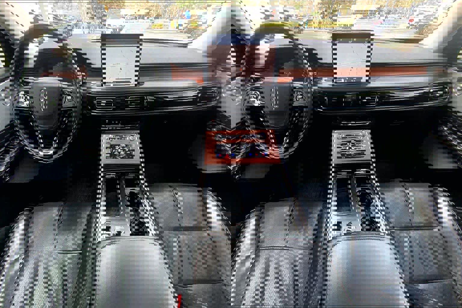 Used 2020 Lincoln Aviator Reserve w/ Equipment Group 202A image 17