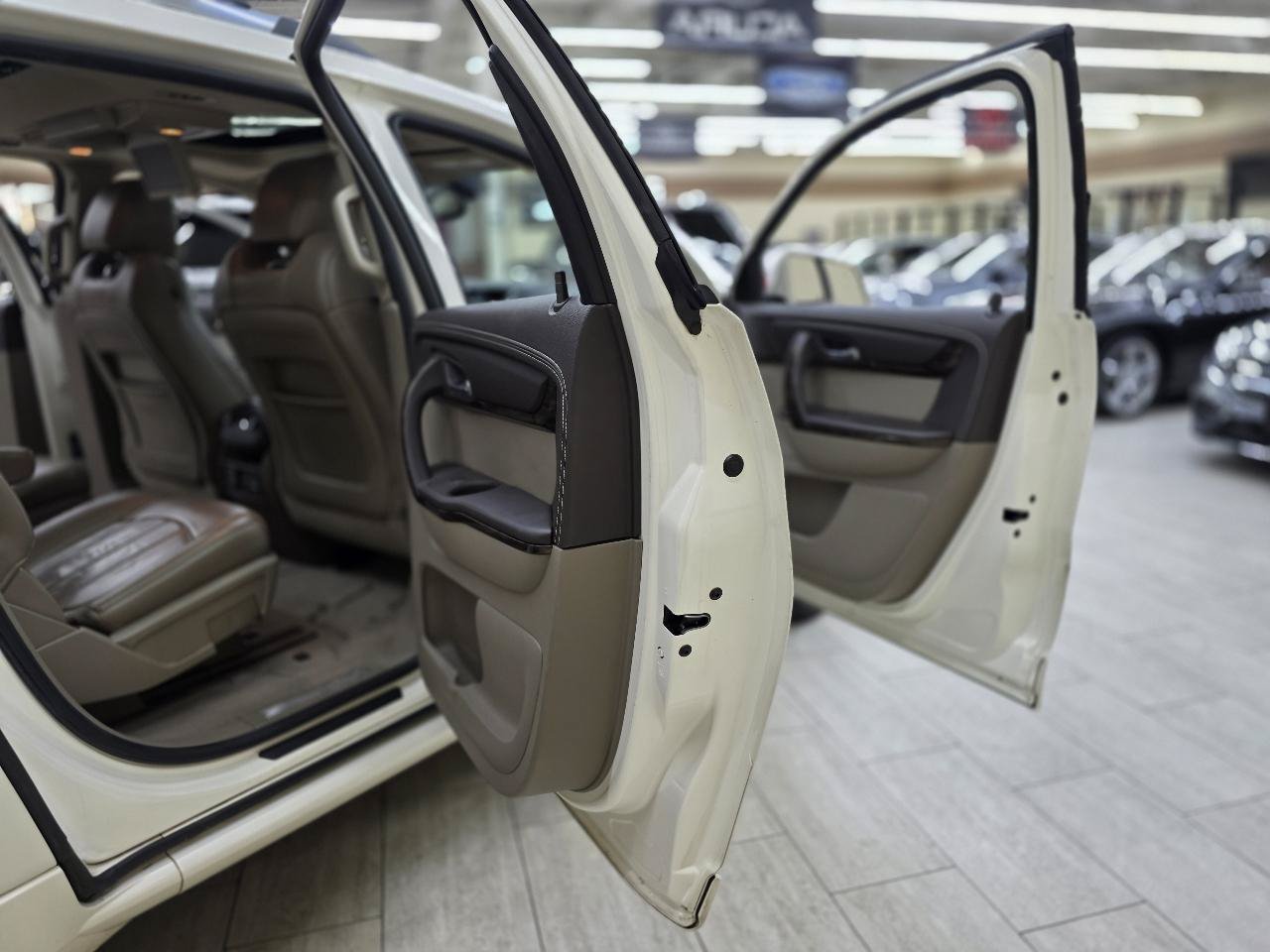 Used 2013 GMC Acadia Denali FWD image 15